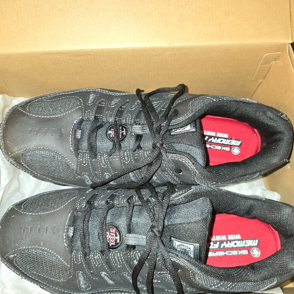 Skechers Men's Black and Red Work Steel Toe Shoes - Picture 3 of 4